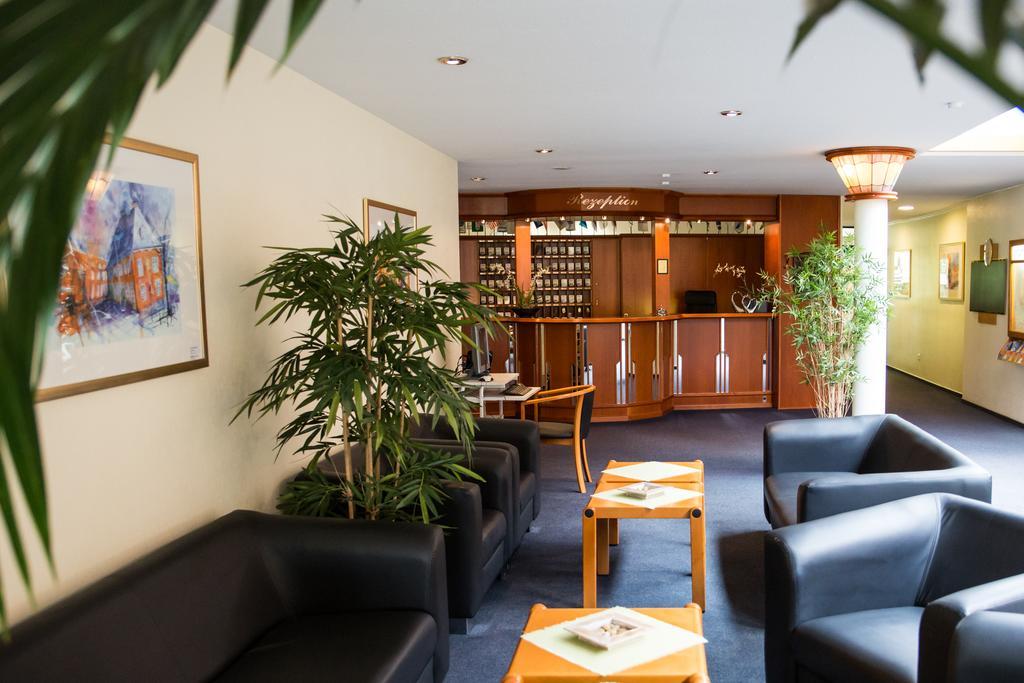 Hotel Ostfriesen Hof Лер Екстериор снимка